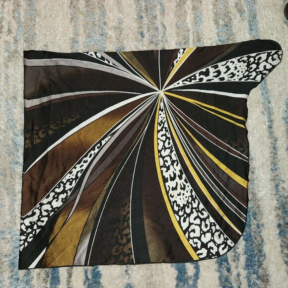 Longitude Swimsuit Cover-up Sarong || One Size Fits Most - Picture 4 of 6